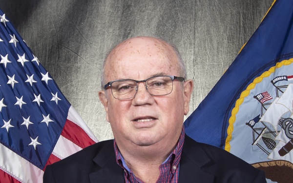 Submarine Force Civilian Earns Meritorious Civilian Service Medal