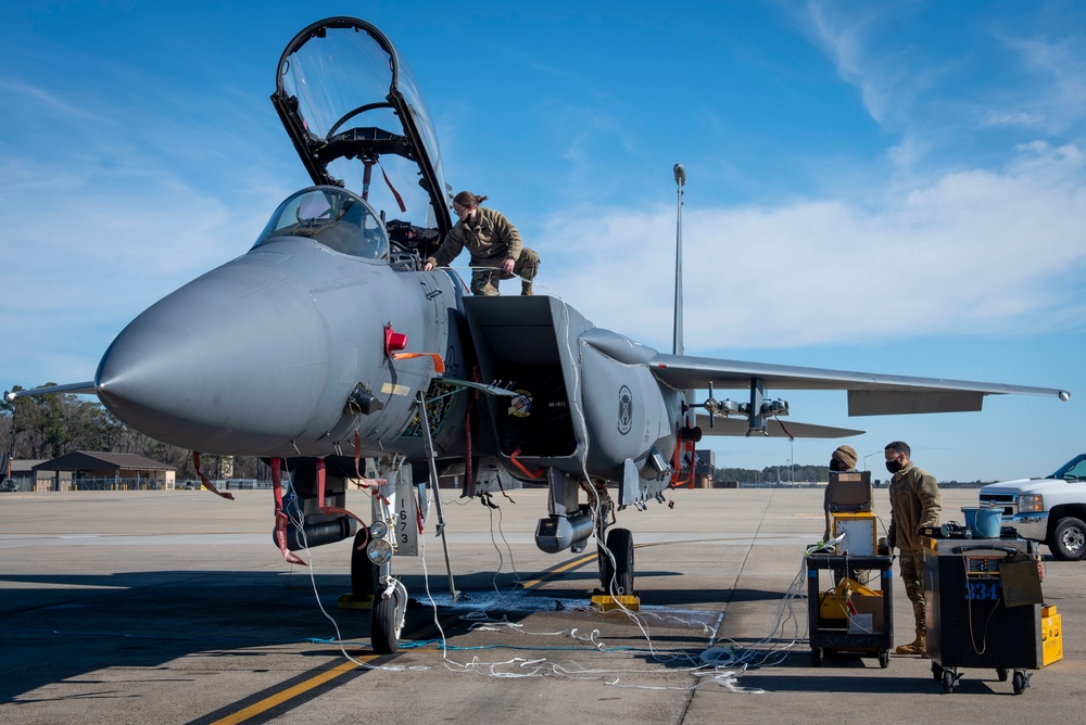 Airmen develop, implement test for F-15E RECCE pod adapter system, wiring