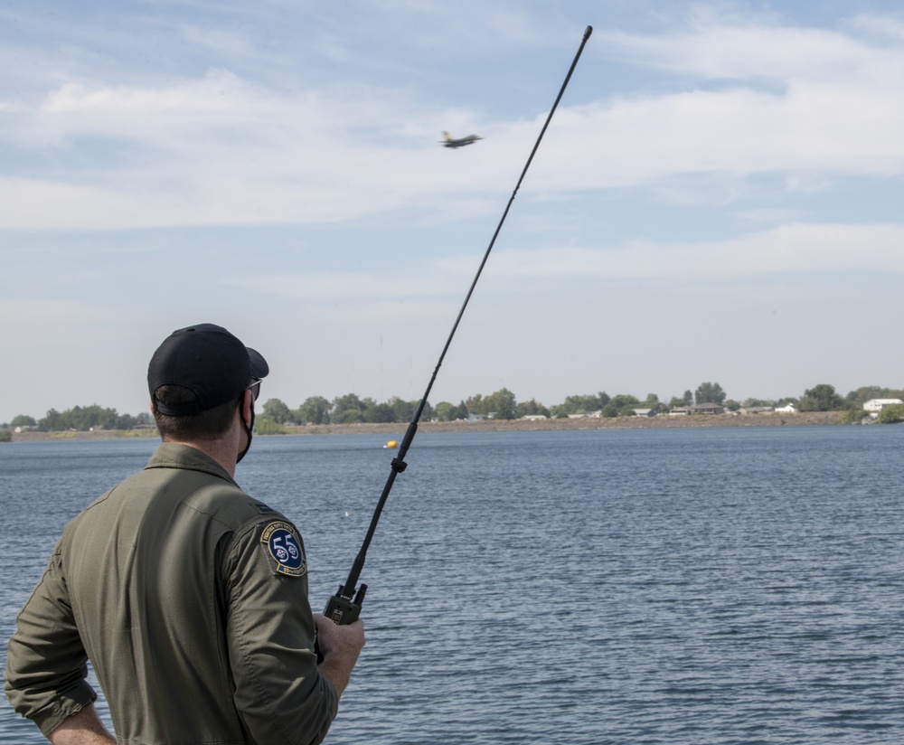 Viper Demo Team performs at the HAPO &quot;Over the River&quot; Airshow