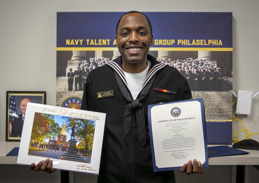 NTAG Philadelphia Sailor reenlists in his hometown