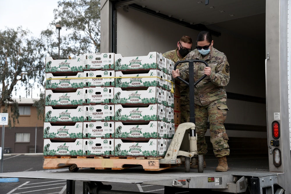 AZNG transports produce from Nogales to Tucson libraries