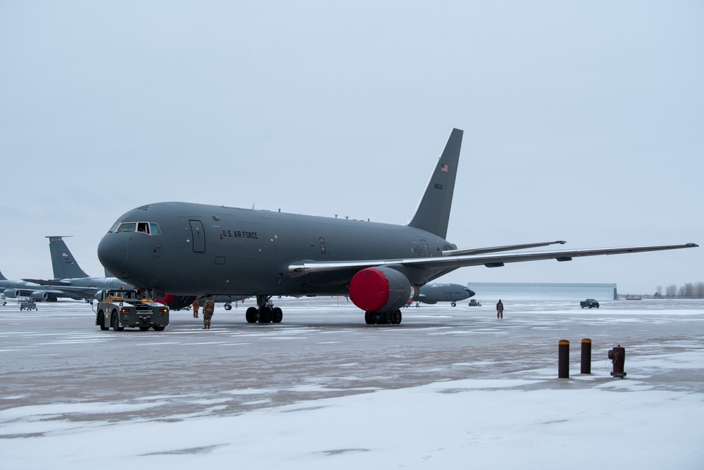 KC-46 Pegasus tow