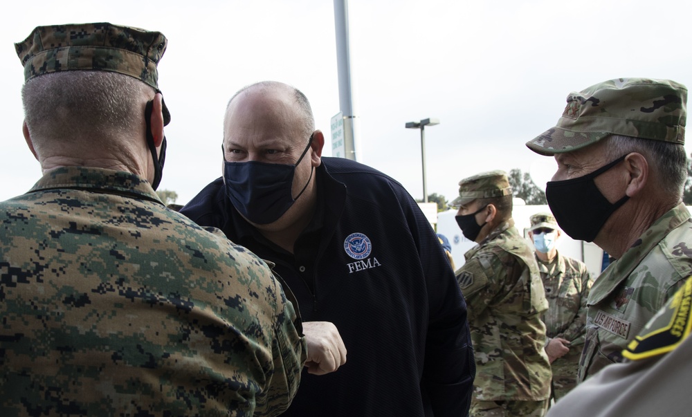 U.S. Air Force Gen. Glen VanHerck, NORAD &amp; USNORTHCOM Commander, visits the vaccination site at California State University, Los Angeles