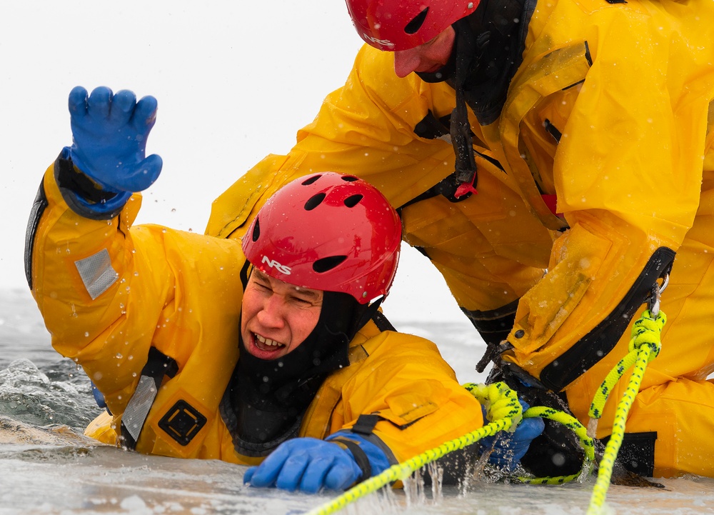 Wright-Patt fire department breaks the ice on rescue operations