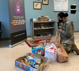 Unit Ministry Team Member Makes Connections