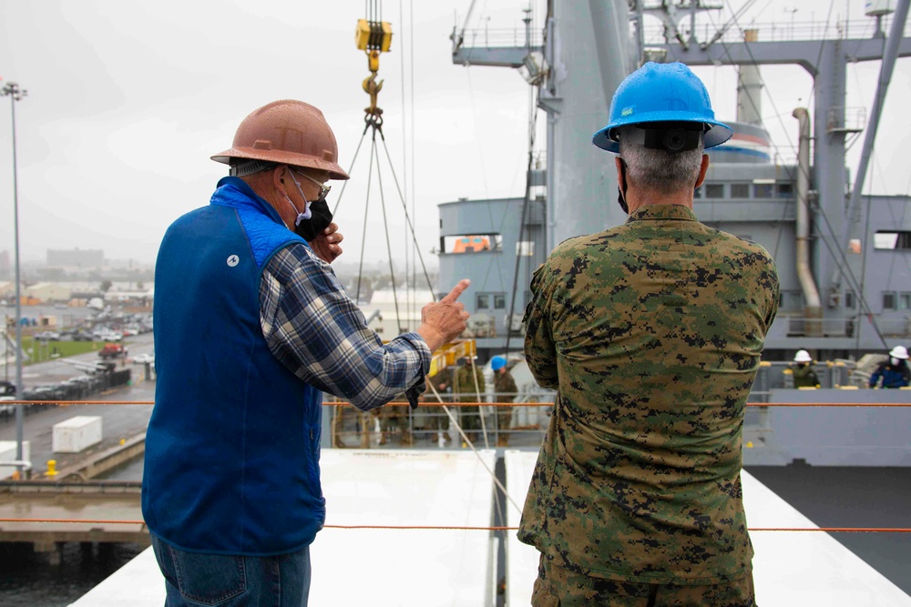 3rd MAW CG Tours USS Curtiss