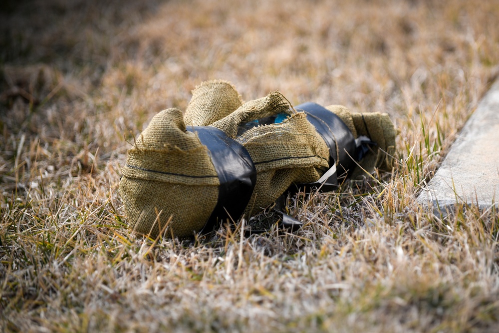 Humphreys Explosive Ordnance Disposal and Military Police train real-life scenario