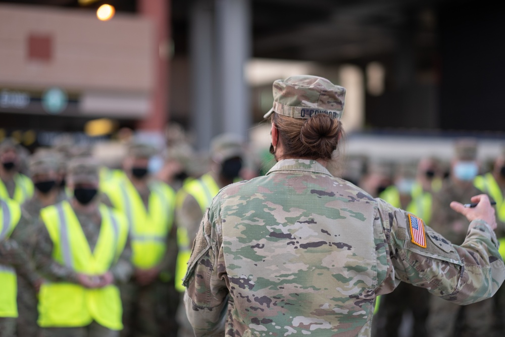 Fort Carson Soldiers provide COVID vaccination support to FEMA at Cal State LA