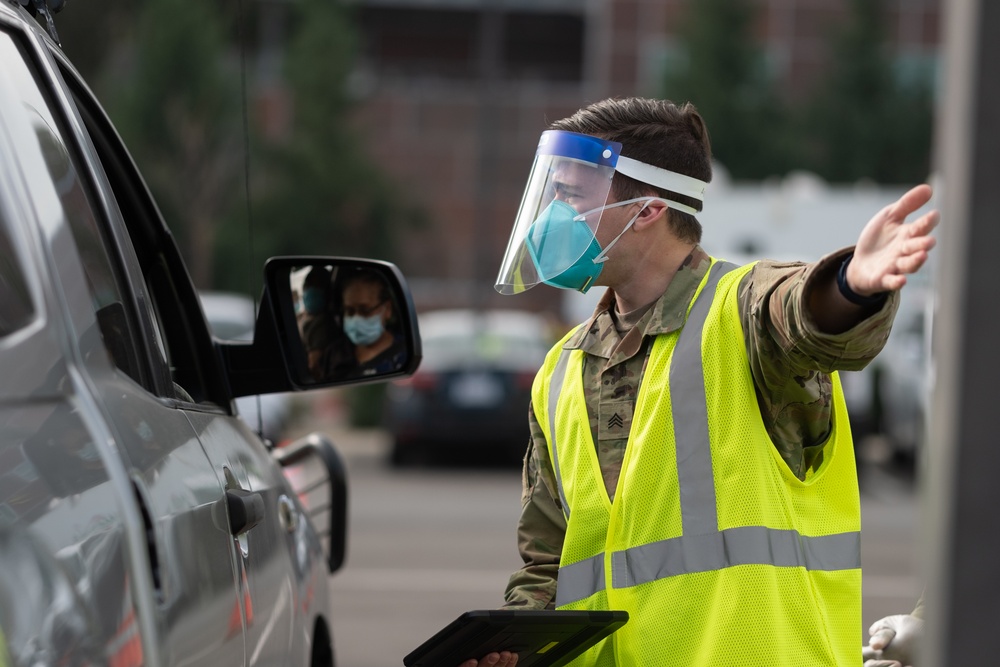 Fort Carson Soldiers begin first day of COVID vaccination support at Cal State LA