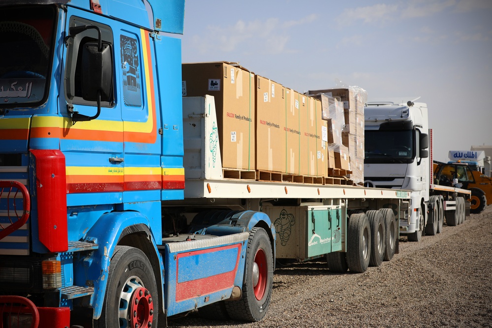 Iraqi military receives communication equipment from CTEF program