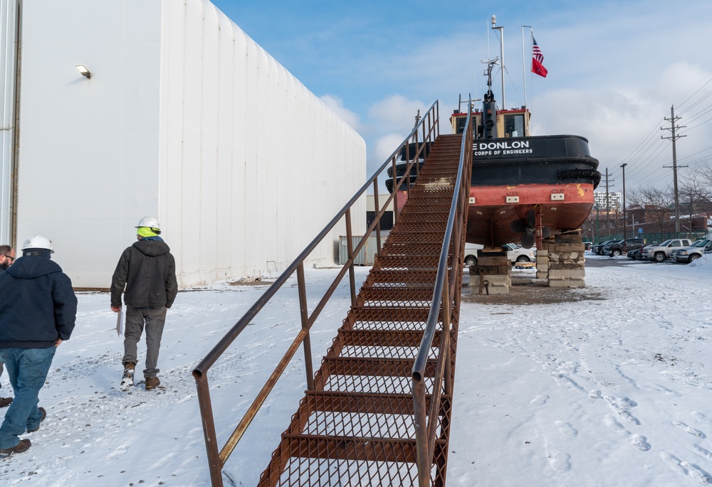 Inspection of the &quot;Donlon&quot; tug