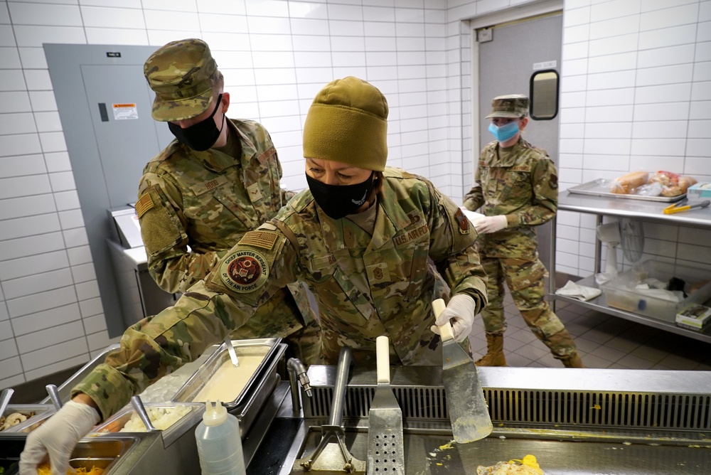 CMSAF discusses future mission priorities during visit to Grand Forks AFB