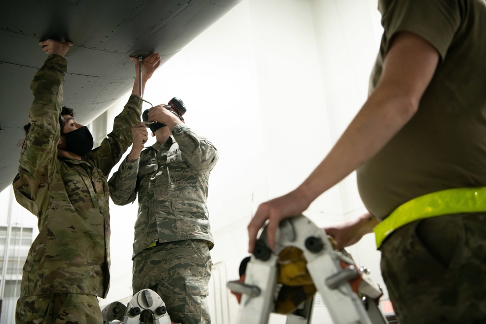 AFGSC paving way for B-21, begins retirement of B-1 aircraft
