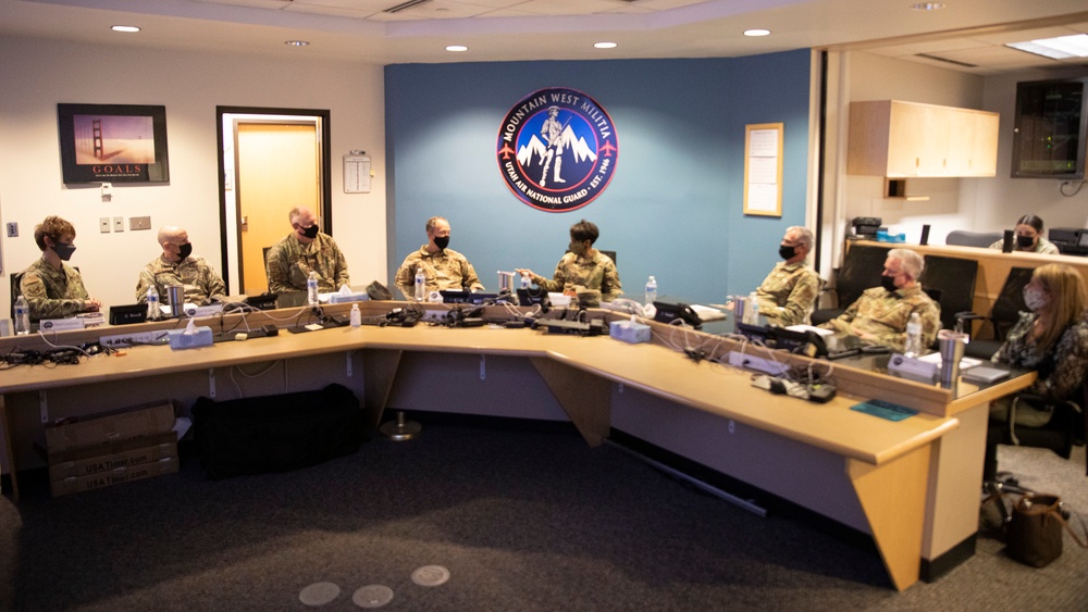 75th ABW command team visits with Utah ANG leadership