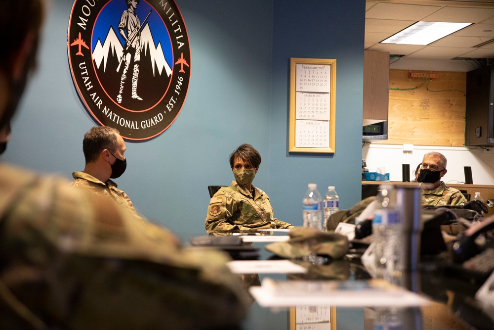 75th ABW command team visits with Utah ANG leadership