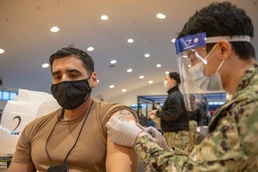 USS Ronald Reagan (CVN 76) Sailors Receive COVID-19 Vaccine
