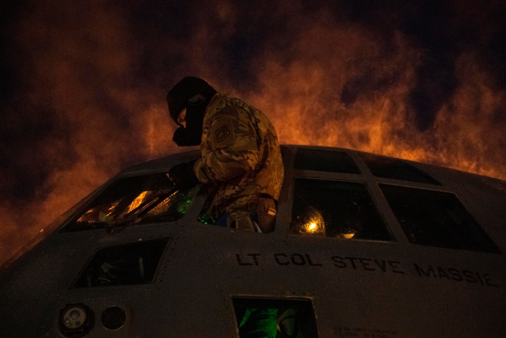 Arctic Airlift, 374th AW assists Army in sub-zero training