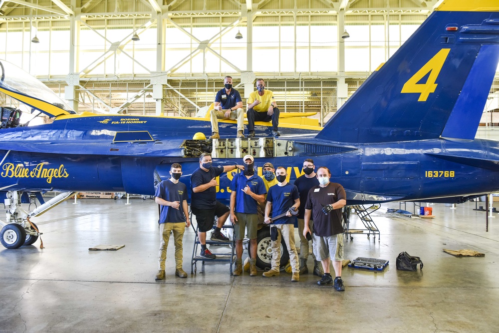 Airmen restore Navy Blue Angel