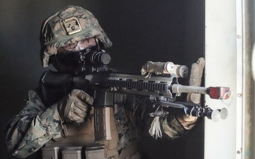 Battalion Landing Team 1/1 completes mechanized raid course