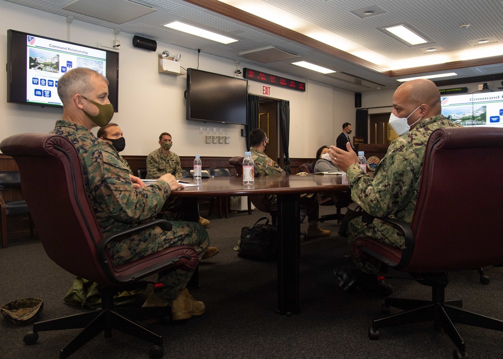 Brigadier General Wellons Visits Sasebo