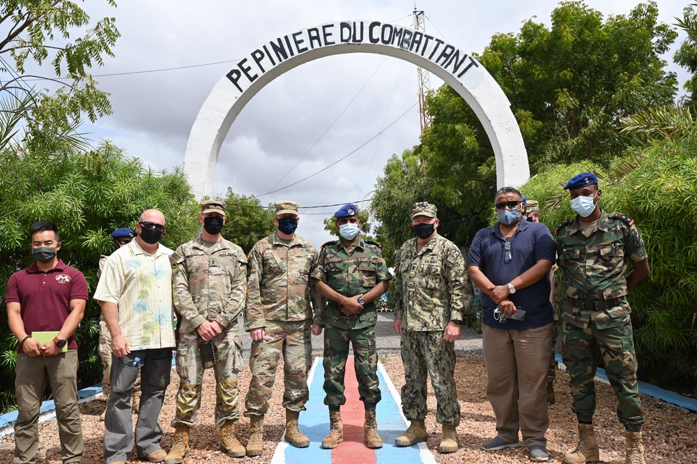 CMC CJTF-HOA visits FAD military training center