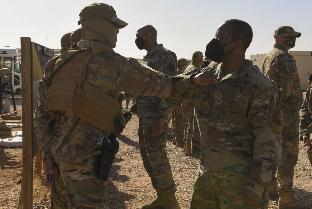 Brig. Gen. Collins, Brig. Gen. Jolly talk force protection with 409 ESFS