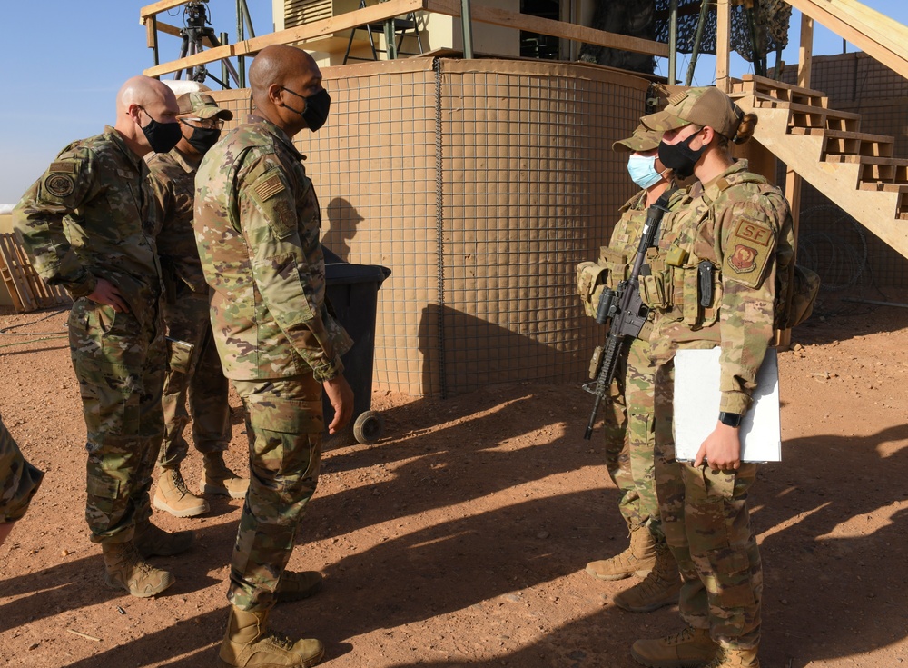 Brig. Gen. Collins, Brig. Gen. Jolly talk force protection with 409 ESFS