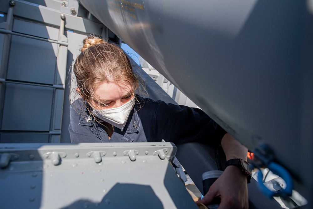USS Laboon Conducts Operations with CSG2