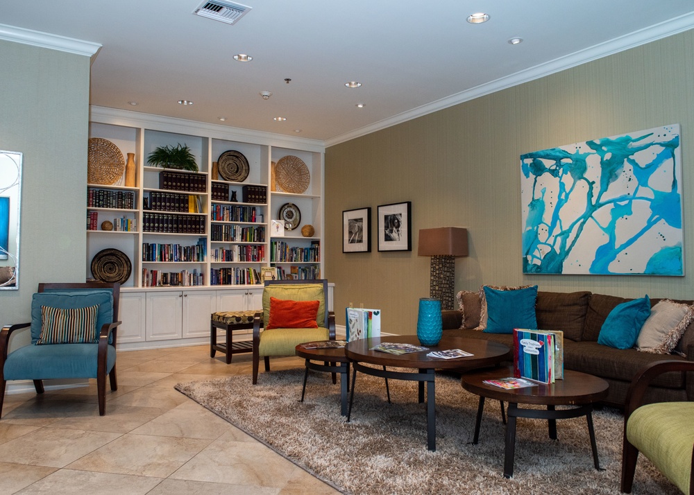 Spouse of COMPACAF visits Fisher House II
