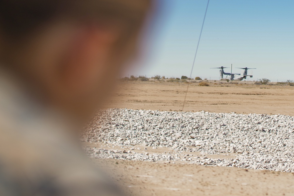 Lima Charlie: 11th MEU Marines conduct radio checks at RUT