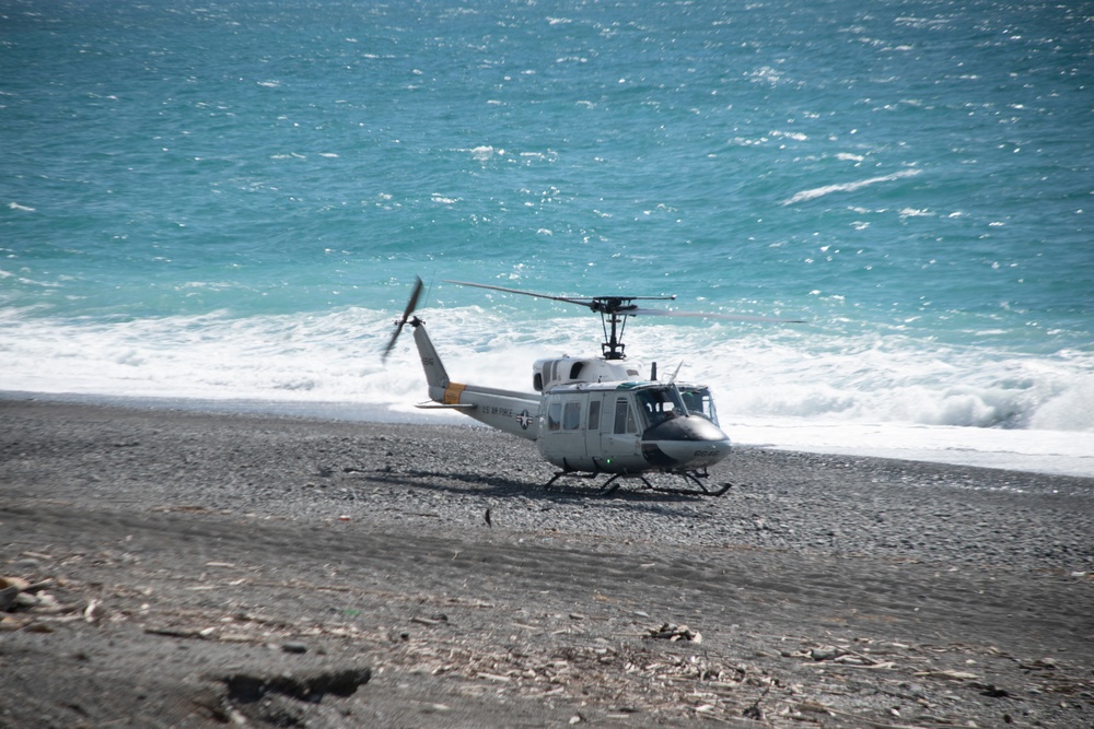 Landing maneuvers at Numazu Beach Training Area