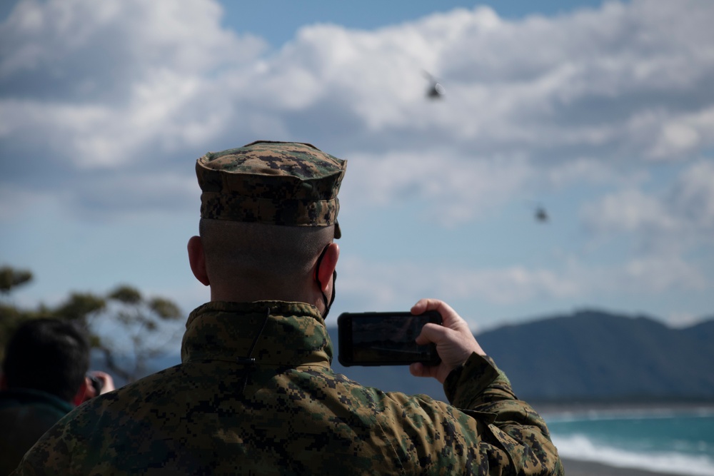 Landing maneuvers at Numazu Beach Training Area