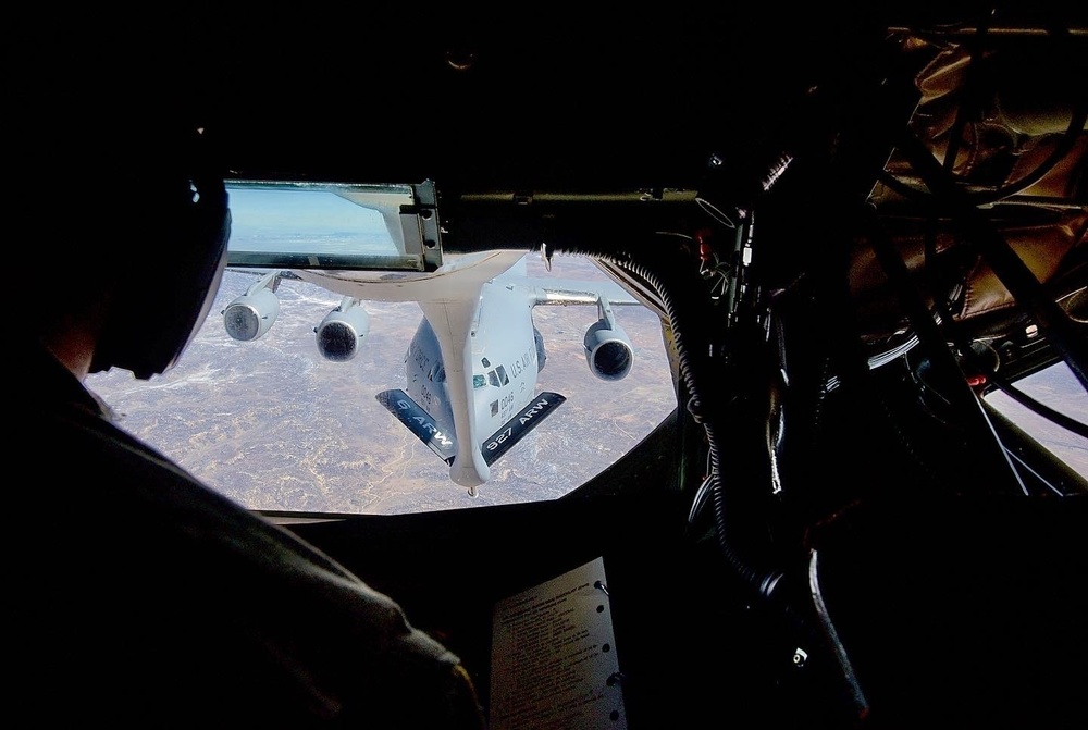Refueling over the Grand Canyon