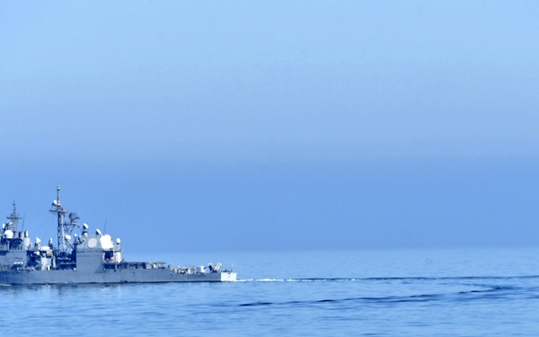 USS PORT ROYAL TRANSITS GULF OF OMAN/DEPLOYMENT