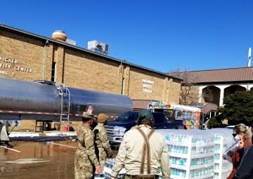 Texas Guard Delivers Water following Winter Storm 2021