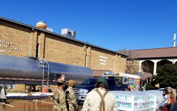 Texas Guard Delivers Water following Winter Storm 2021
