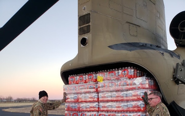 Texas Army National Guard deliver clean drinking water following Winter Storm 2021