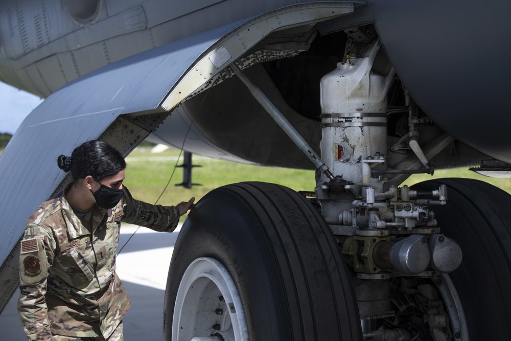 BTF Airmen tour B-52