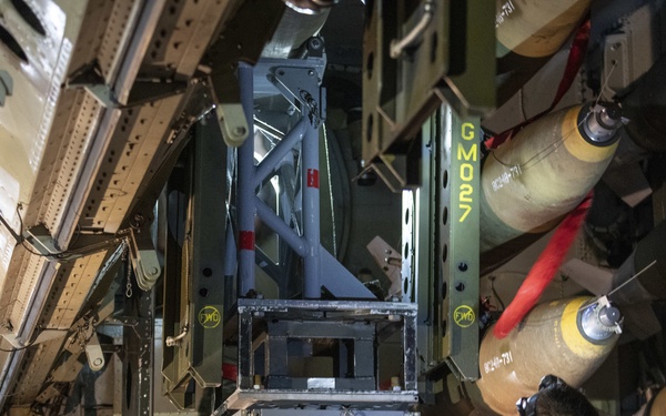 B-52 munitions load
