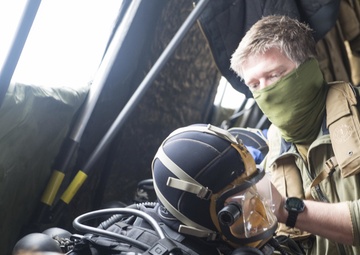 MDSU 2 Hosts Ice Dive Training