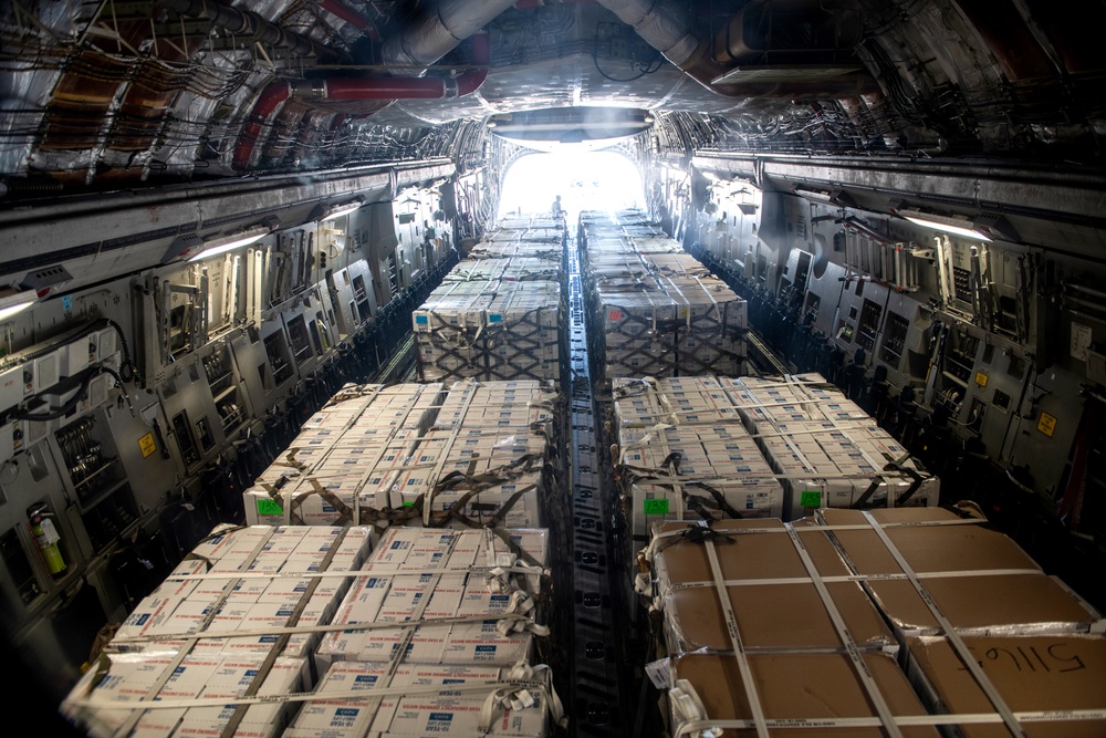 502LRS unloads 80,000 bottles of water after winter storm Uri