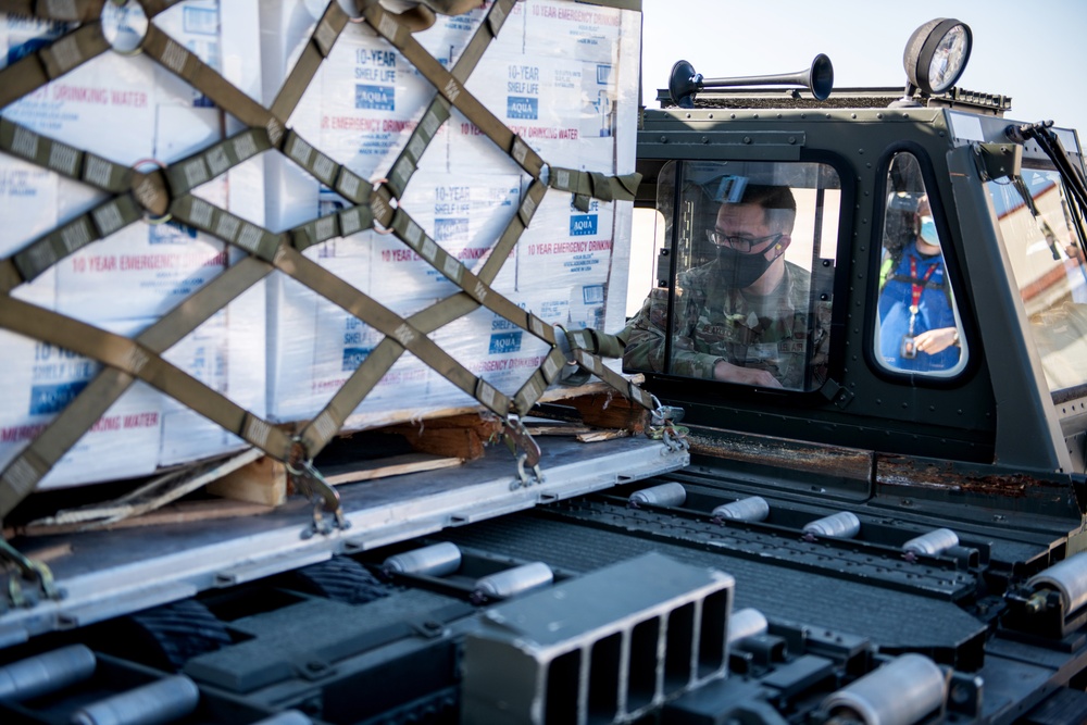 502LRS unloads 80,000 bottles of water after winter storm Uri