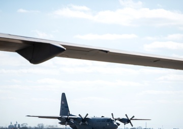 502LRS unloads 80,000 bottles of water after winter storm Uri