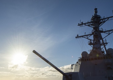 USS Sterett Steams in the Eastern Pacific Ocean