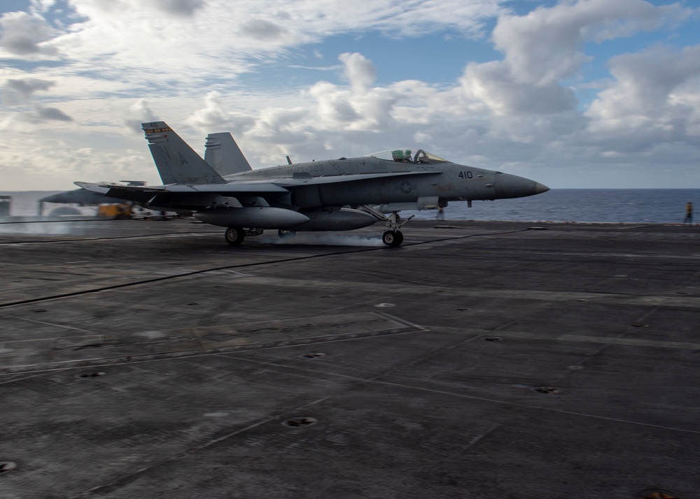 Jet Lands On USS Nimitz