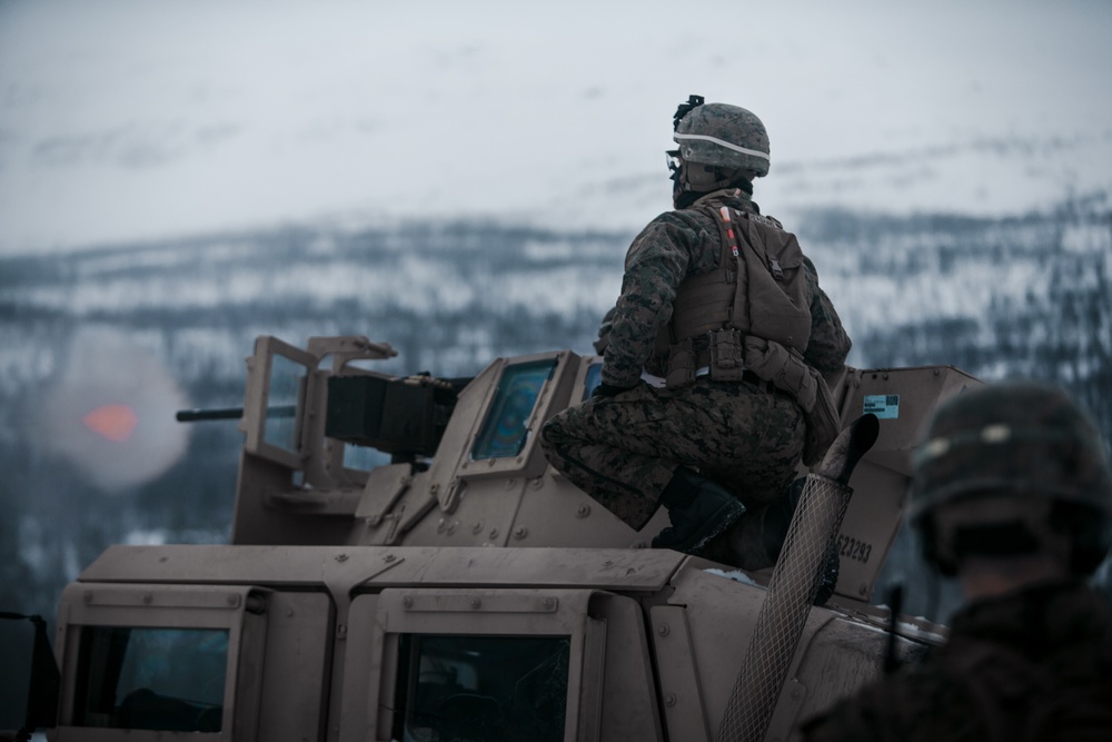 Windbreakers: MRF-E Marines Conduct Live-Fire Range