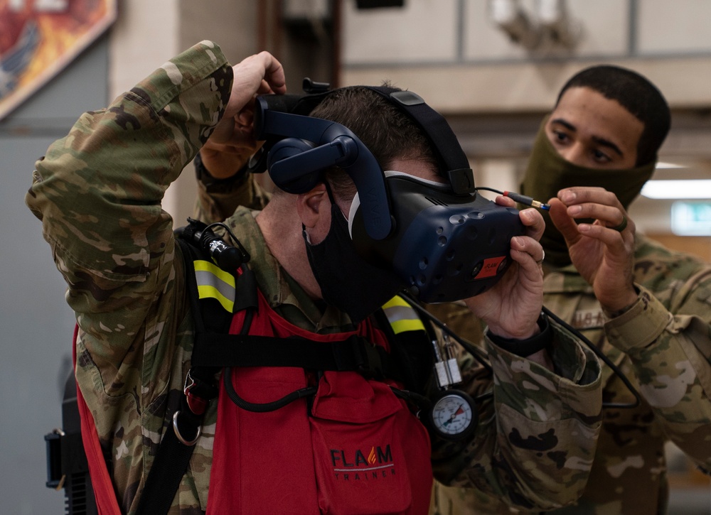 Wing leadership visits 48 FW firefighters