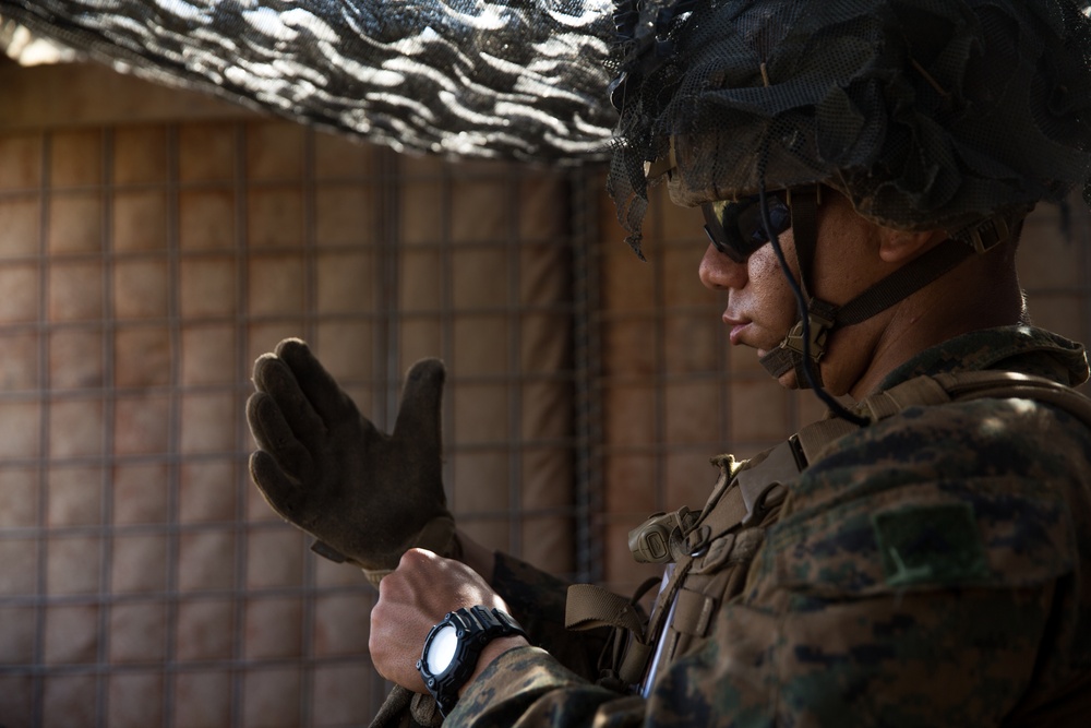 15th MEU Marines prepare to extract from Baledogle Military Airfield