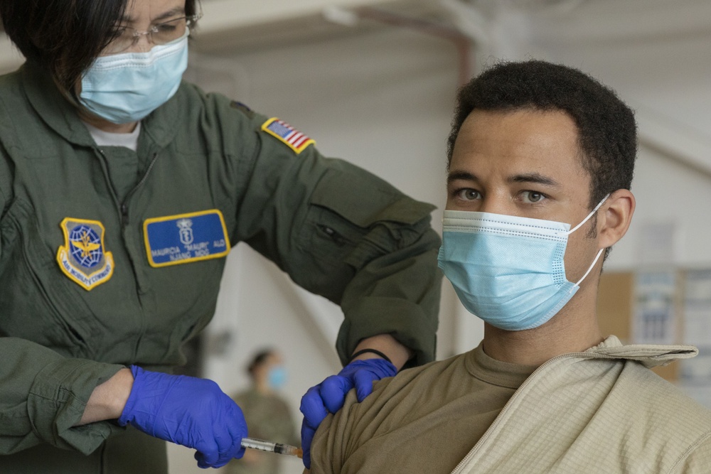 108th Medical Group vaccinates New Jersey Soldiers and Airmen