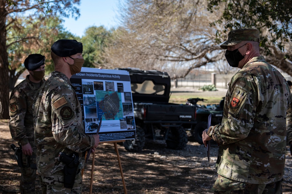 Deputy commander meets with Laughlin teammates, experiences Team XL